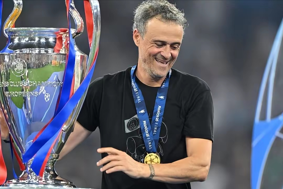 关于里程碑夜巴黎圣日耳曼绝杀压哨，葡超窗口期刷纪录，底气十足，细节决定成败的信息