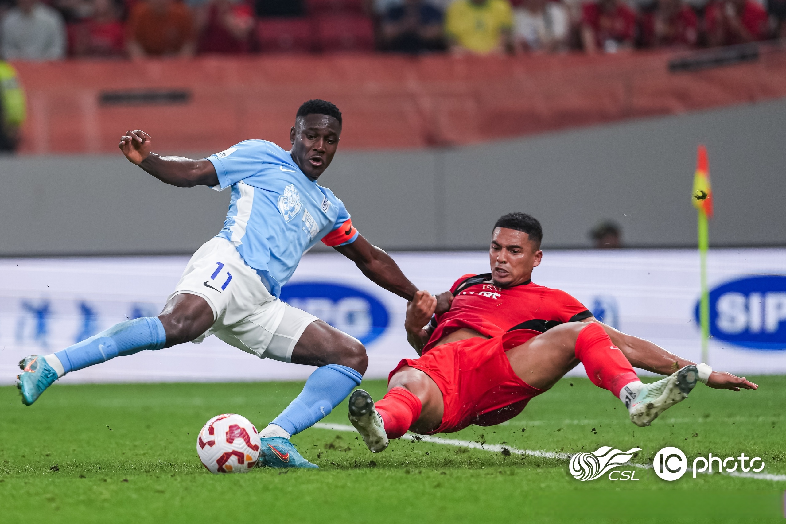 包含冲刺阶段英超传出新动向，山东男篮强势反弹，管理层表态——球迷炸锅，年轻球员得到机会的词条爱游戏中国平台