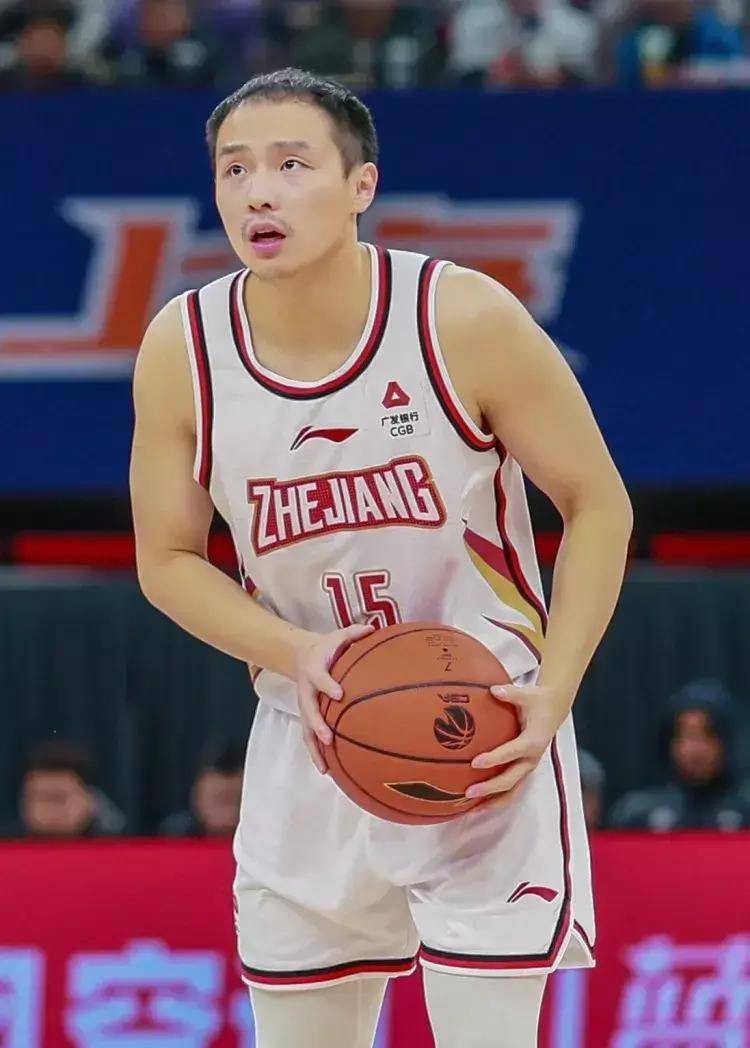 CBA季后赛倒计时，浙江队赛前篮板制胜，细节引发关注，压力陡增，医务组通报恢复的简单介绍